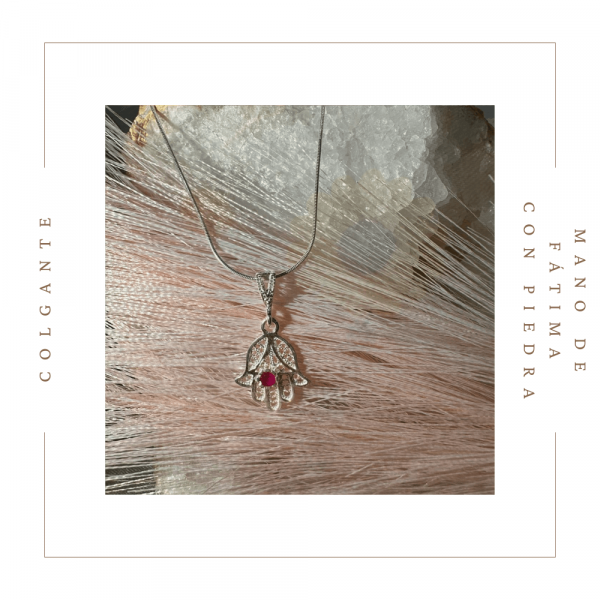 Colgante de plata con el símbolo de la mano de Fátima con piedra rosa